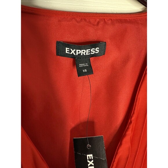 Women’s Express Pleated Smocked Waist Midi Dress V-neck XS (Red) NWT - Picture 4 of 7
